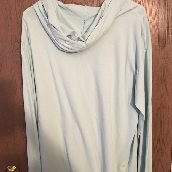 clothes - Picture 3 of 5